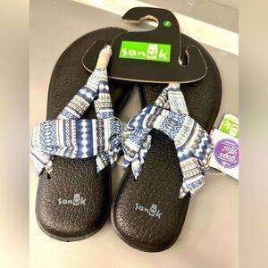 NEW Sanuk Yoga Sling blue printed Sandals